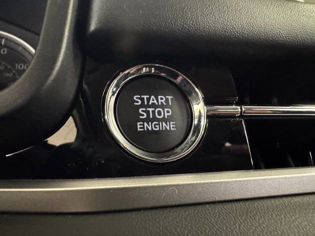 New 2026 Mitsubishi Outlander ES image 11