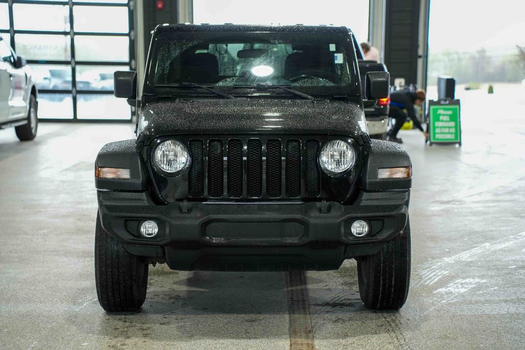Used 2020 Jeep Wrangler Sport AWD/4WD image 2