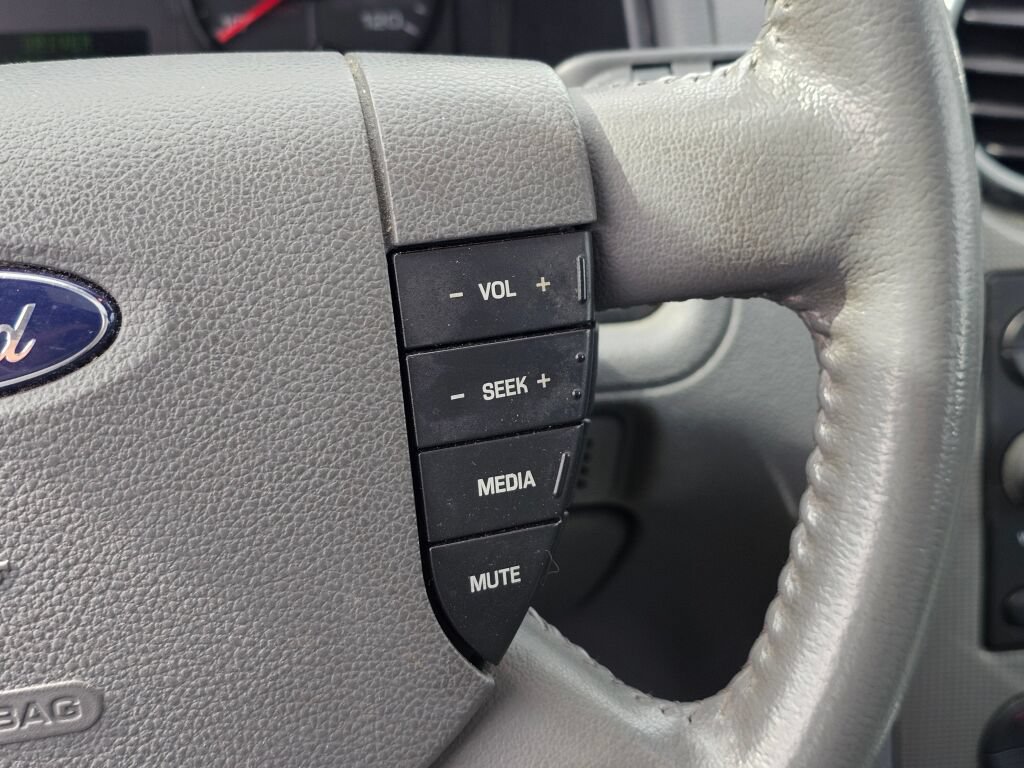 Used 2006 Ford Freestyle SEL AWD/4WD image 33