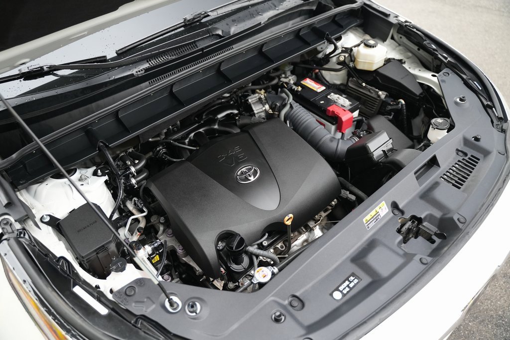 Used 2021 Toyota Highlander Platinum image 39