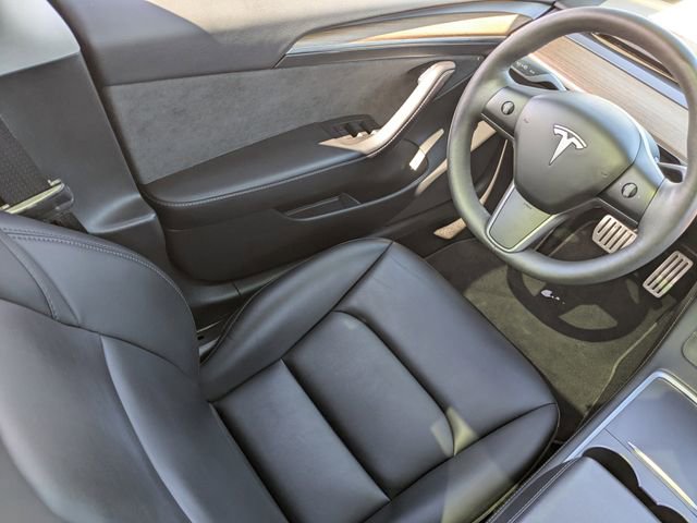 Used 2023 Tesla Model 3 Performance image 16
