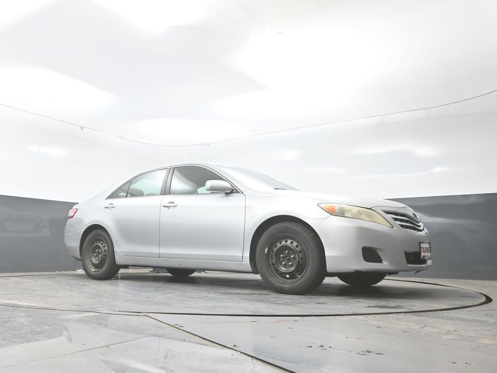 Used 2011 Toyota Camry LE image 47