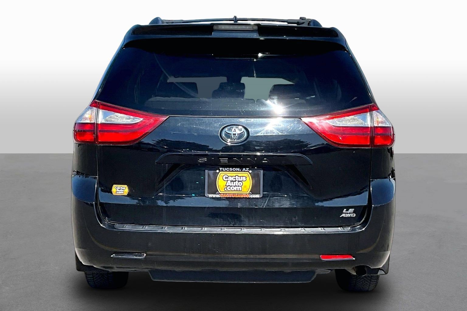 Used 2018 Toyota Sienna LE AWD/4WD image 4