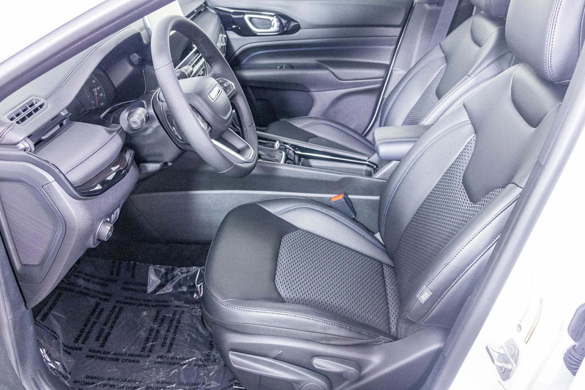 New 2026 Jeep Compass Latitude image 16