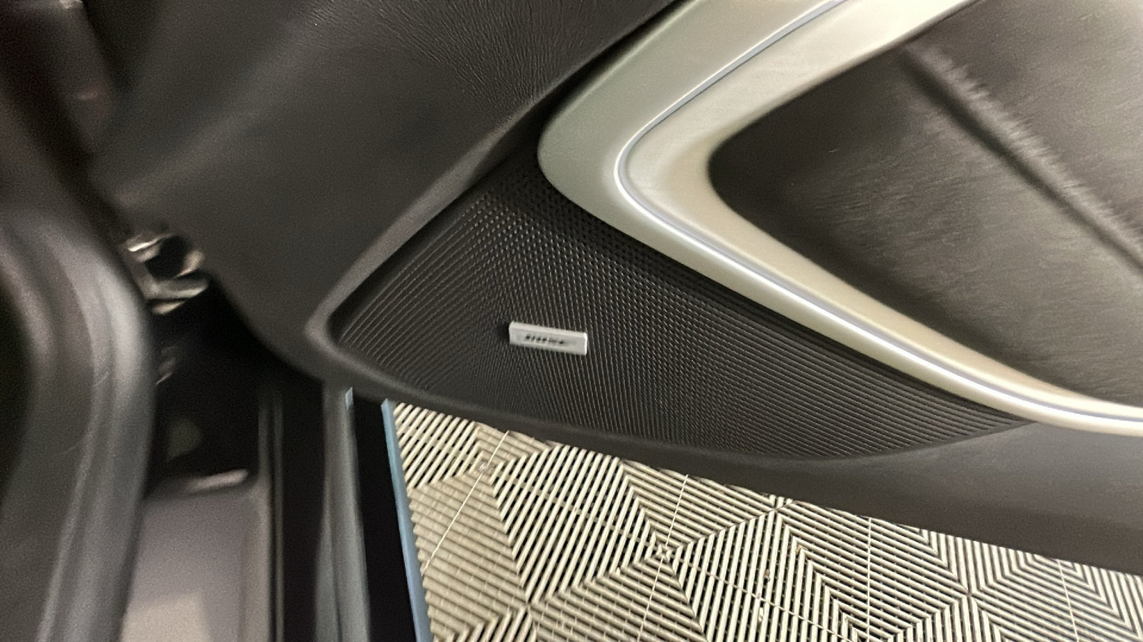 Used 2022 Chevrolet Camaro SS RWD image 36