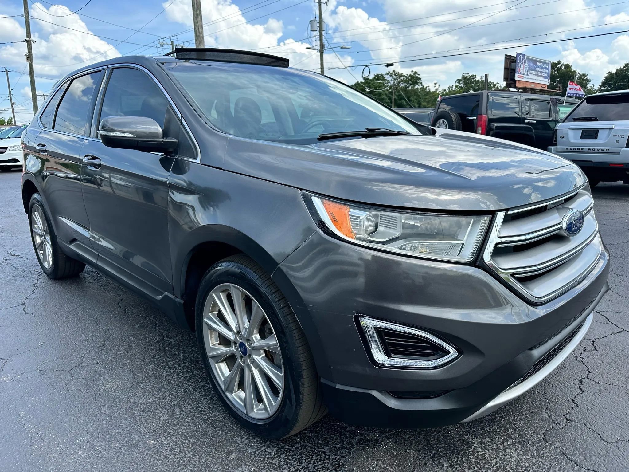 Used 2018 Ford Edge Titanium w/ Equipment Group 301A image 4