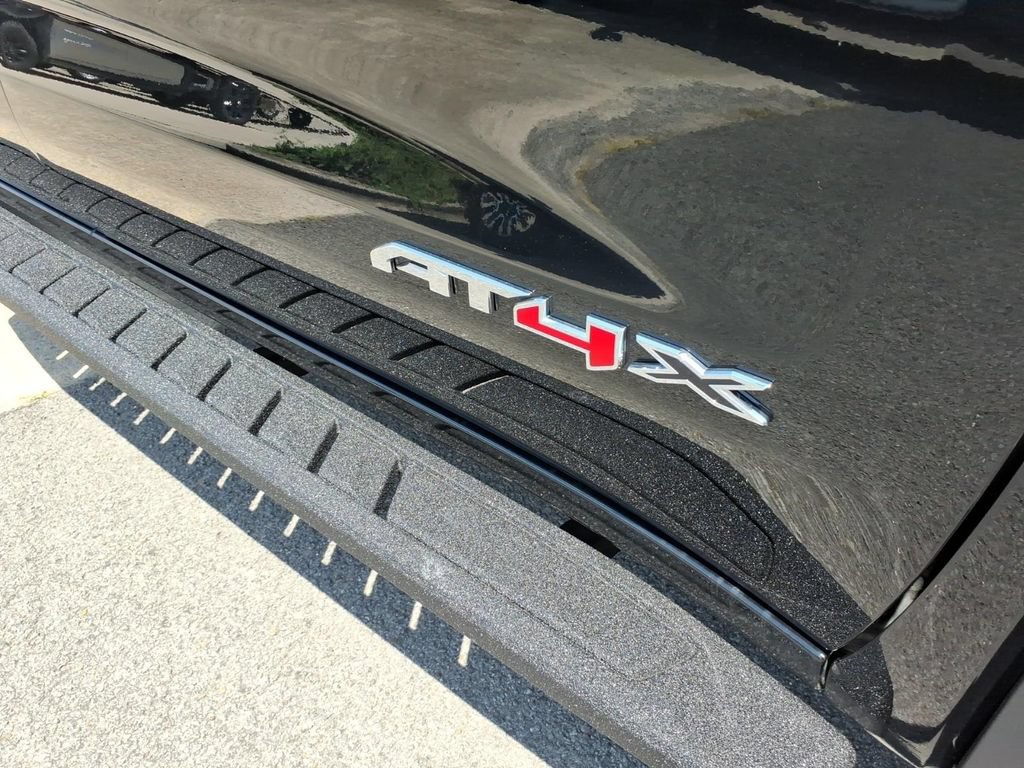 New 2026 GMC Sierra 1500 AT4X AWD/4WD image 11