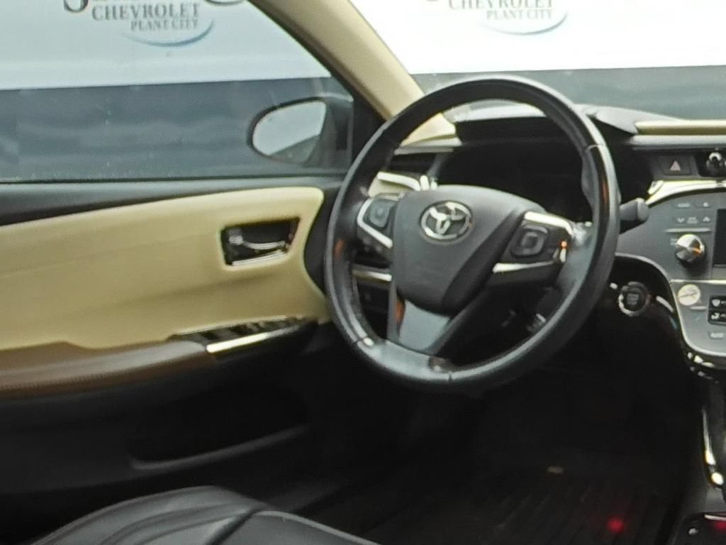 Used 2014 Toyota Avalon XLE FWD image 16