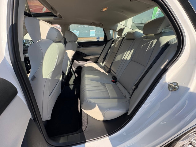 Used 2018 Honda Accord EX-L image 16
