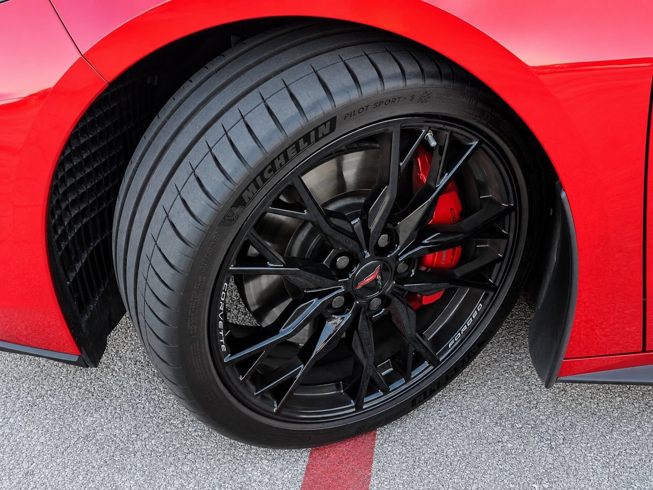 Certified 2024 Chevrolet Corvette Stingray Premium Cpe w/ Z51 Performance Package RWD image 14
