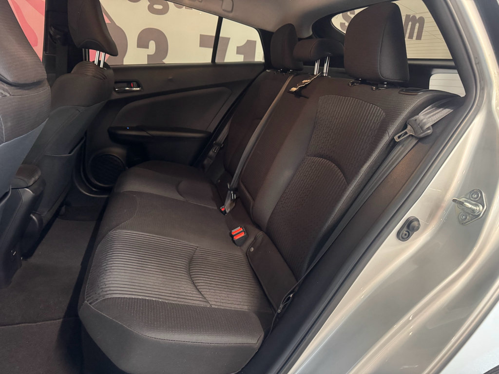 Used 2016 Toyota Prius Two w/ Preferred Accessory Package FWD image 19
