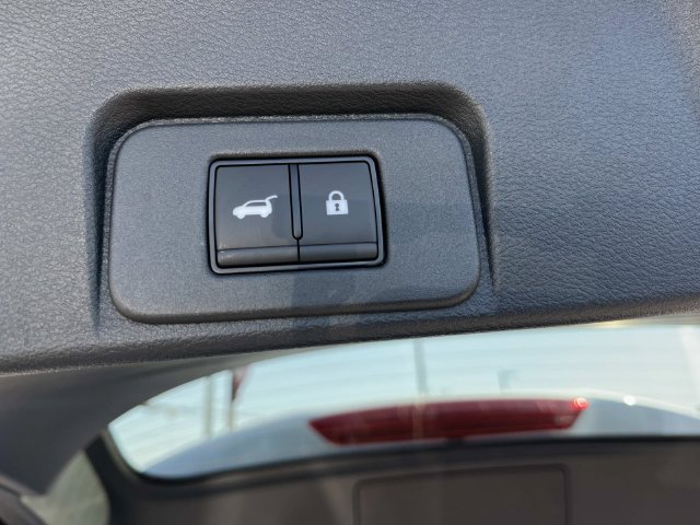 New 2026 Nissan Rogue Platinum AWD/4WD image 13