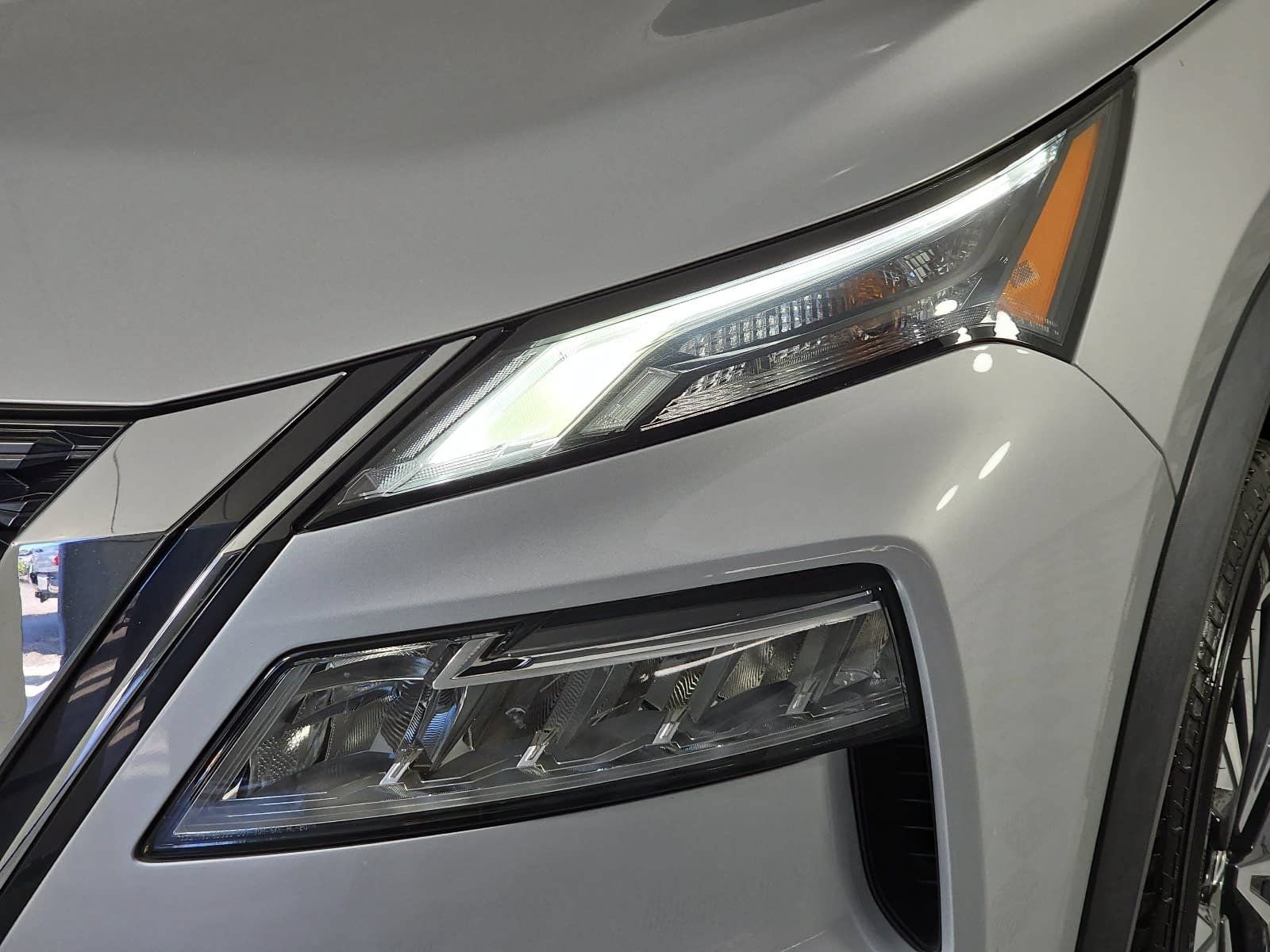 Used 2021 Nissan Rogue SV FWD image 28