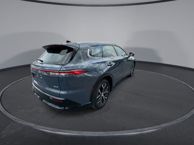 Used 2025 Toyota Crown Signia image 14