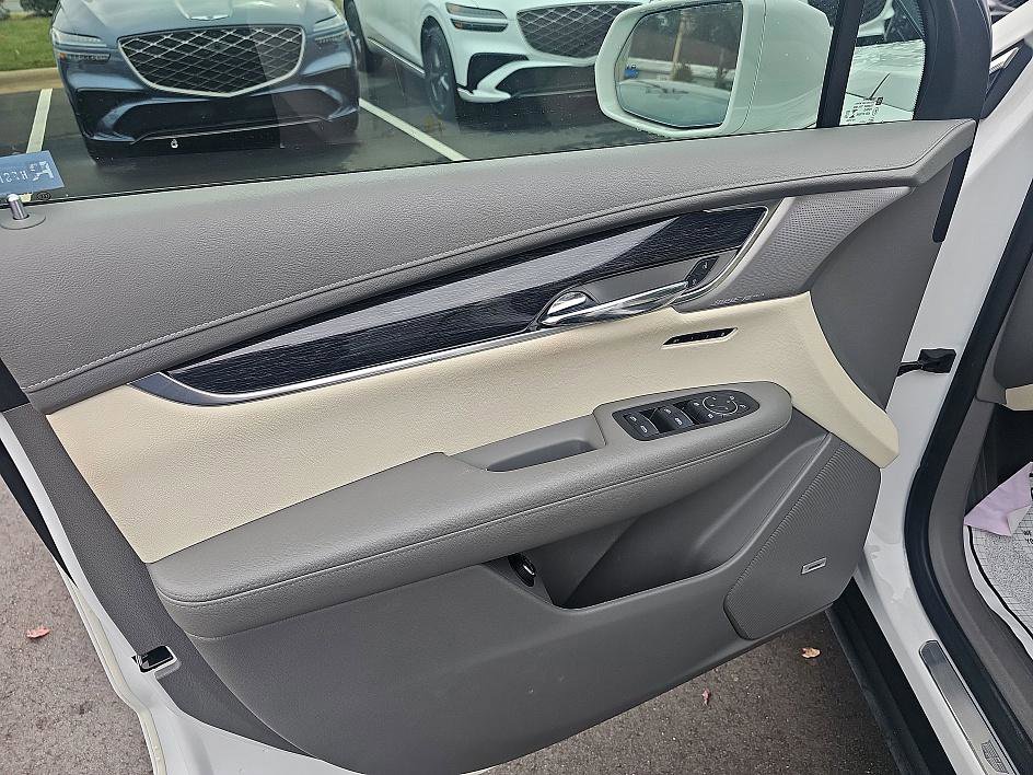 Used 2020 Cadillac XT6 Premium Luxury image 10