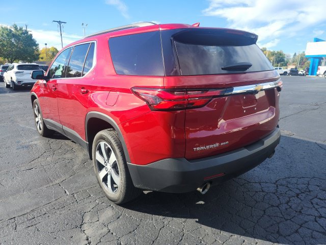 Certified 2023 Chevrolet Traverse LT w/ LT Premium Package AWD/4WD image 7