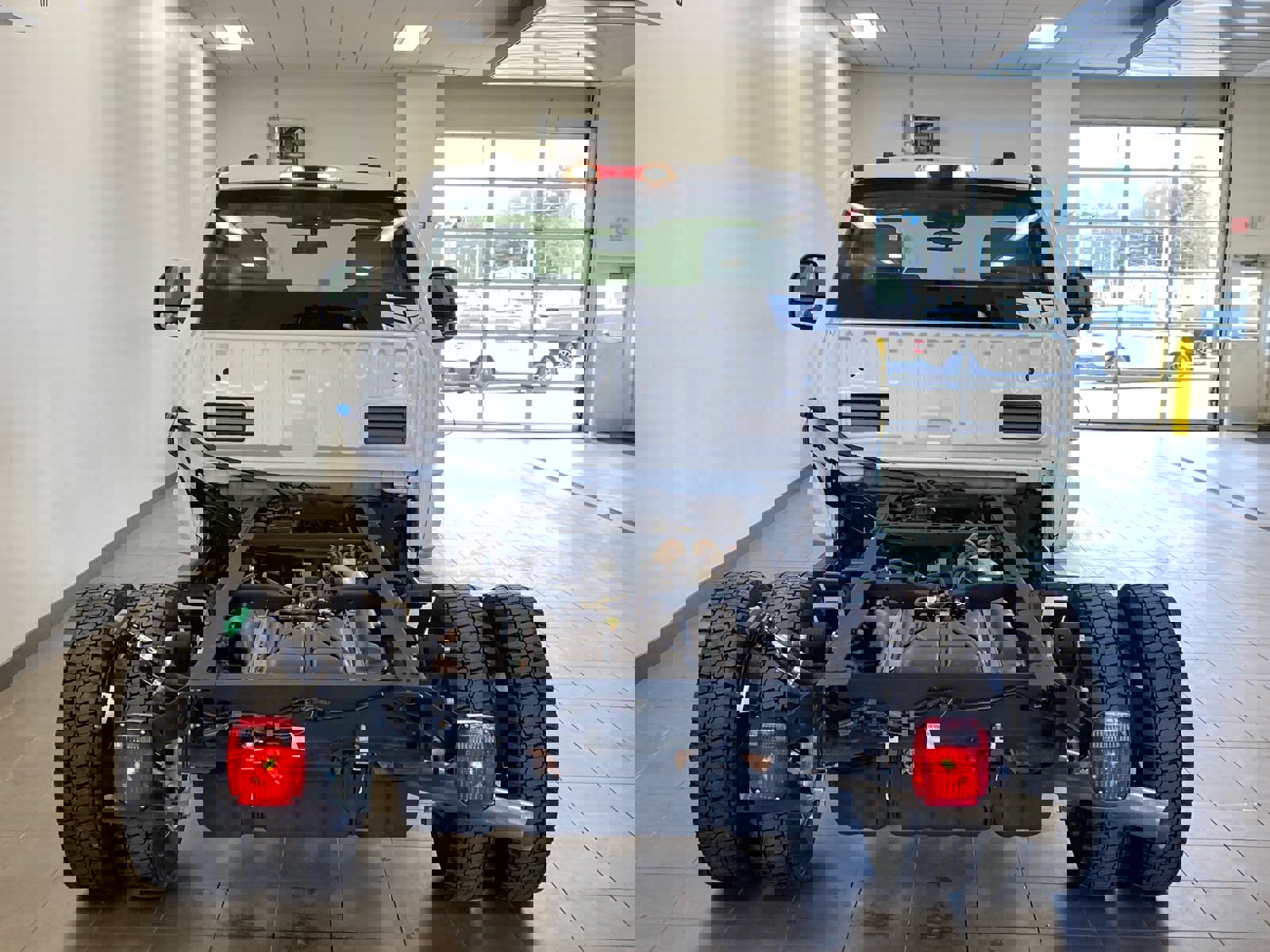 New 2024 Ford F550 4x4 Regular Cab Super Duty image 13