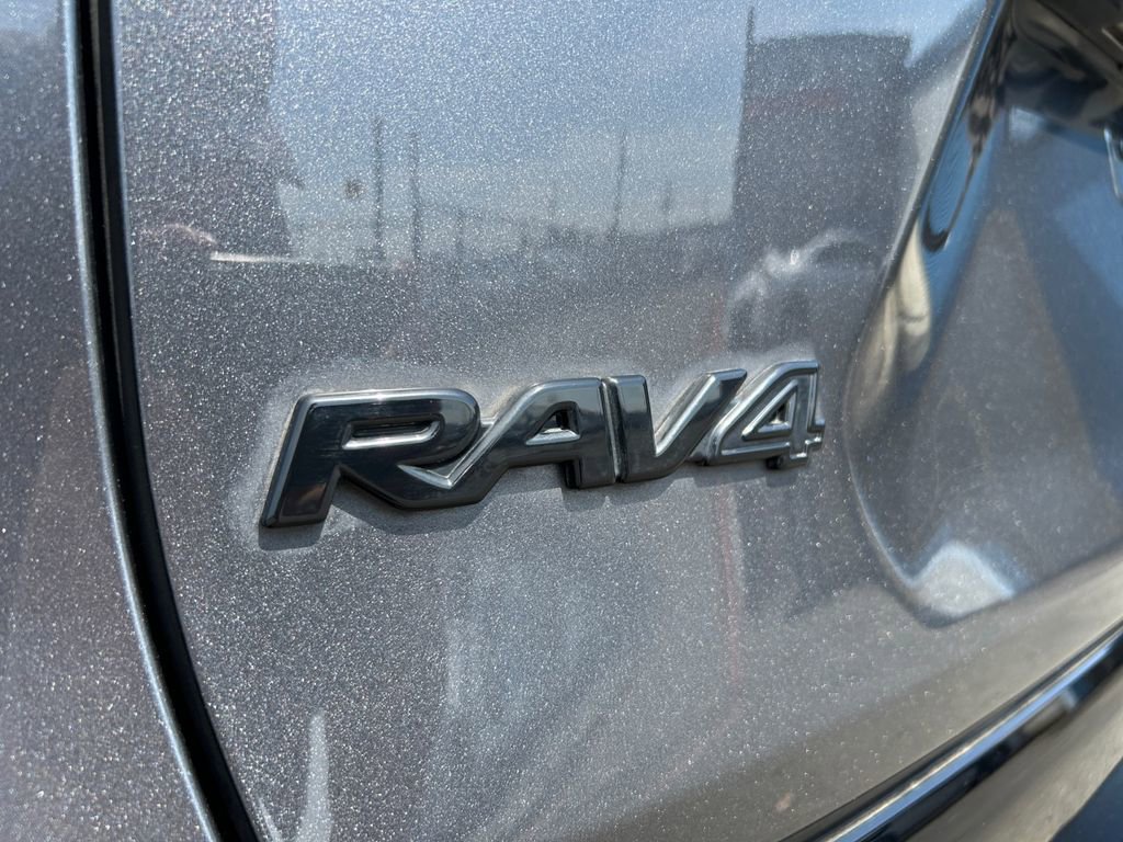 Used 2022 Toyota RAV4 XSE image 32
