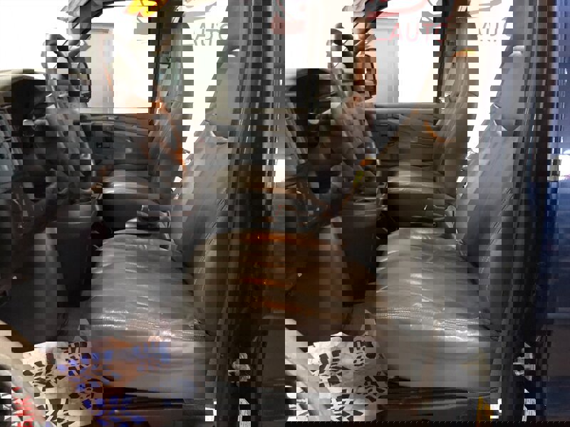 Used 2006 Chevrolet Express 1500 Passenger image 13