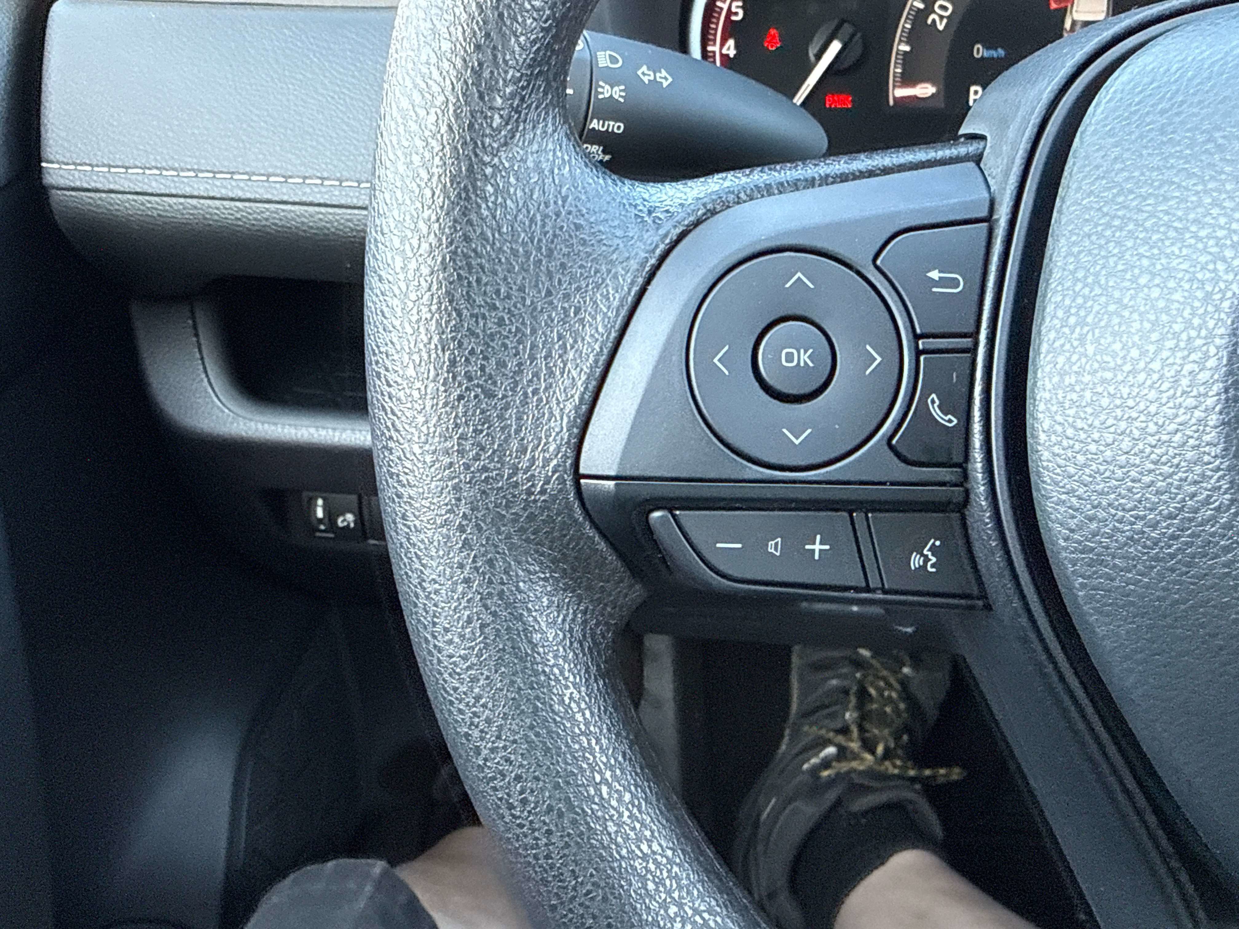 New 2025 Toyota RAV4 XLE image 23