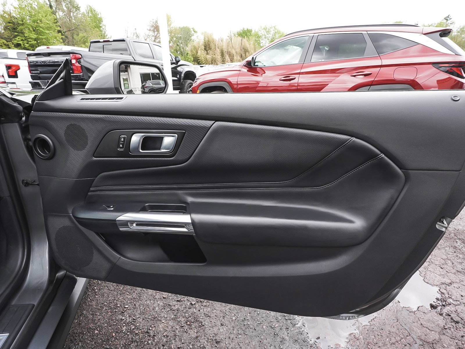 Used 2025 Ford Mustang Premium RWD image 14