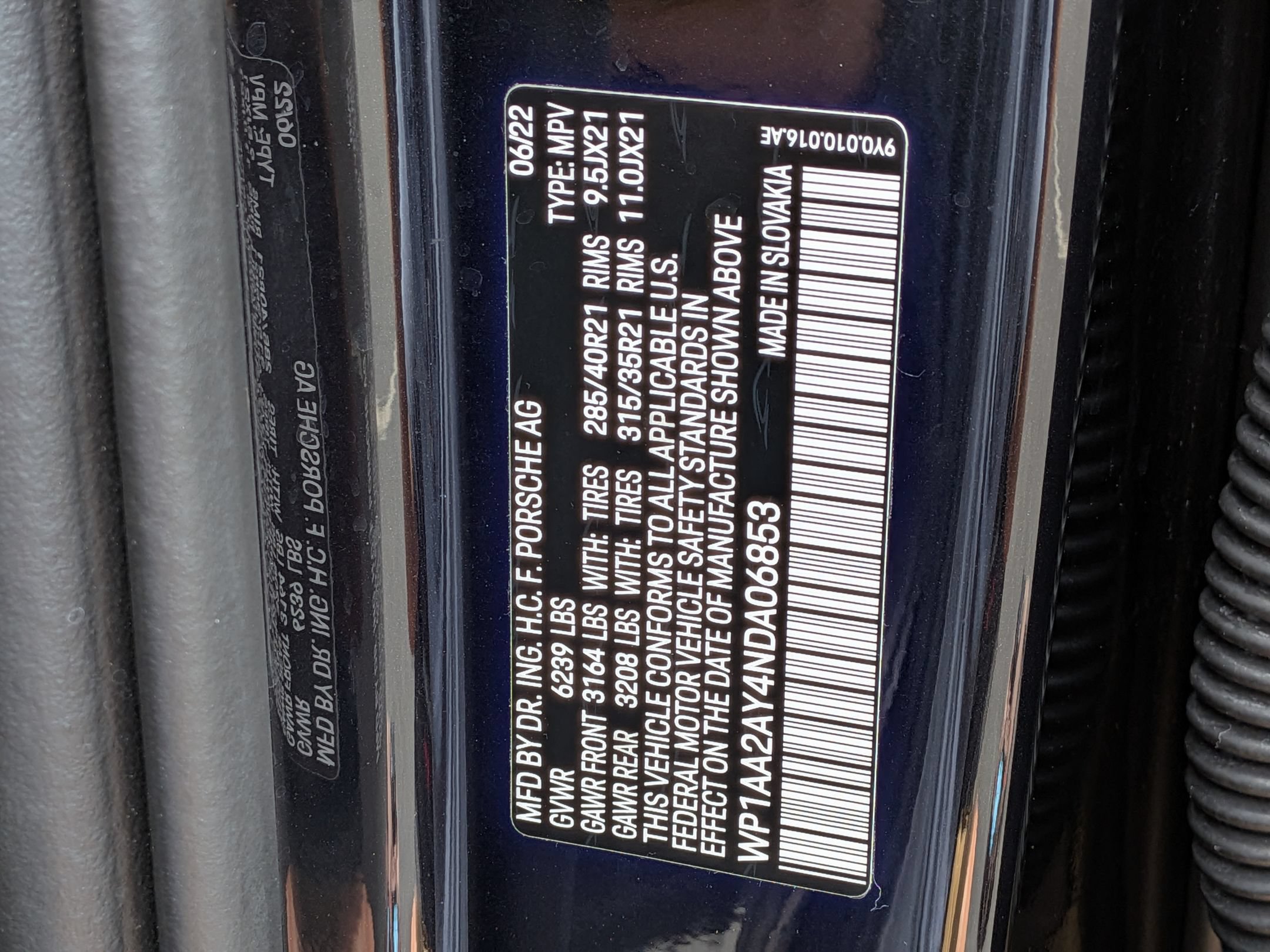 Certified 2022 Porsche Cayenne Platinum Edition AWD/4WD image 39