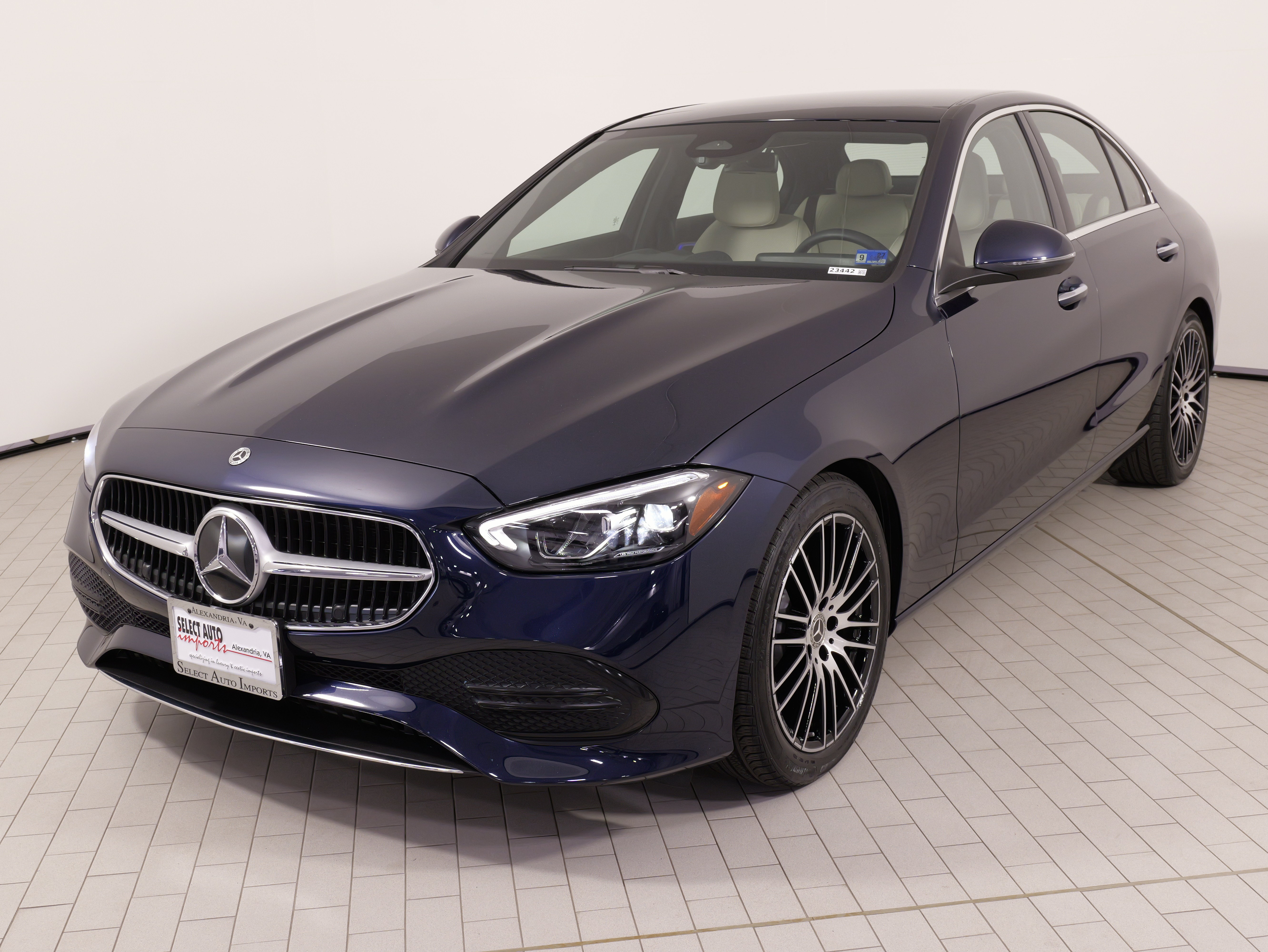 Used 2022 Mercedes-Benz C 300 4MATIC Sedan image 4