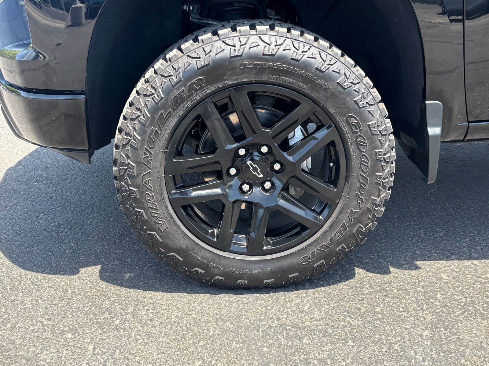 Used 2022 Chevrolet Silverado 1500 LT Trail Boss w/ LT Trail Boss Premium Package AWD/4WD image 10