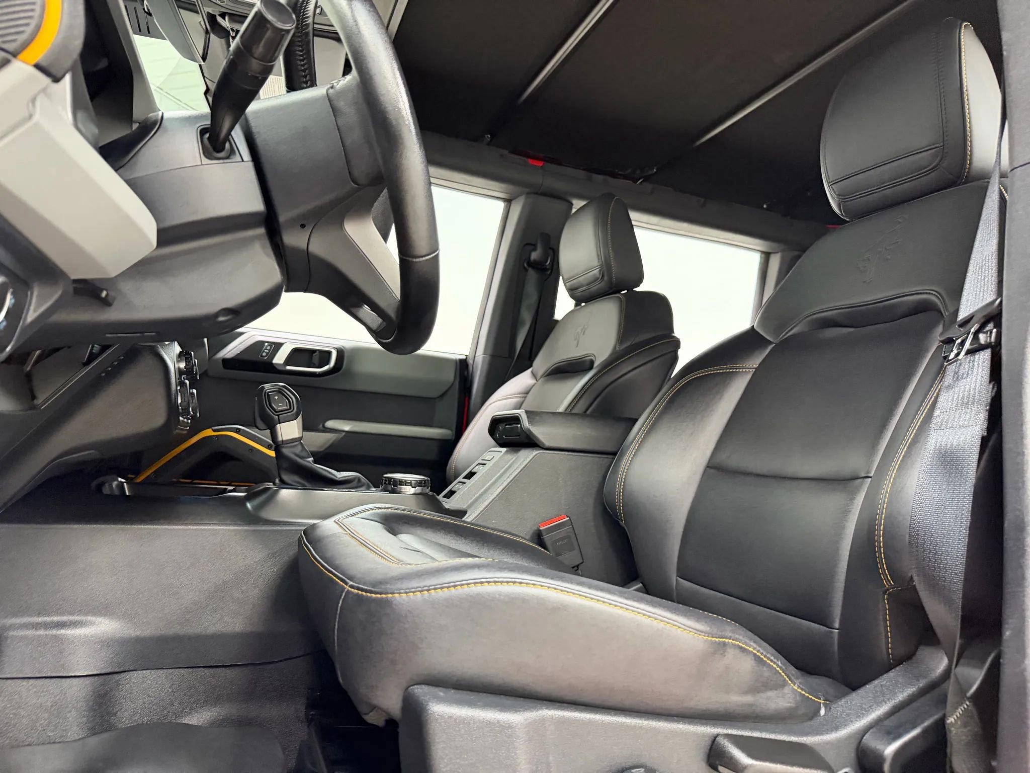 Used 2022 Ford Bronco Badlands image 14