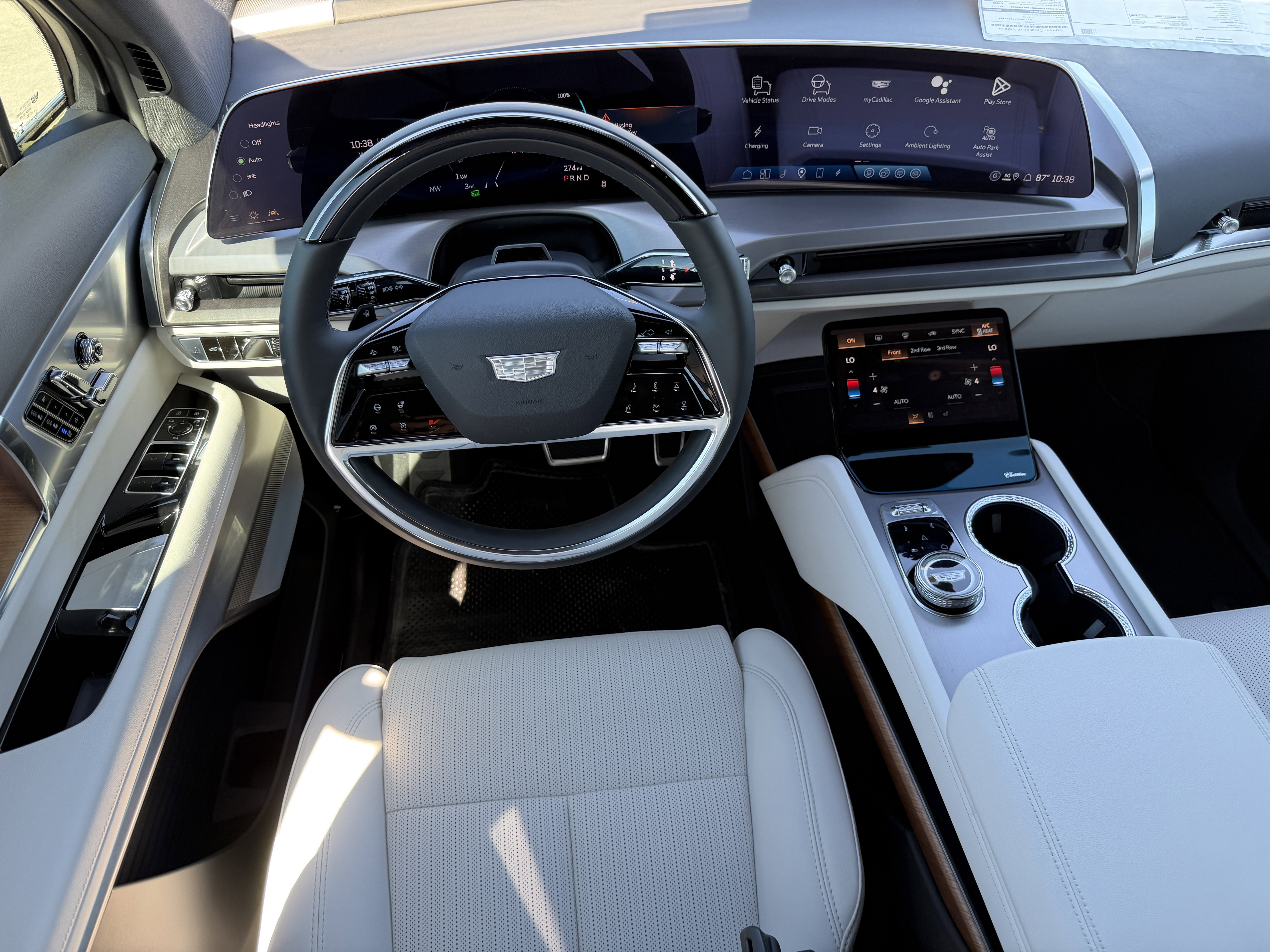 New 2026 Cadillac Vistiq Luxury image 15