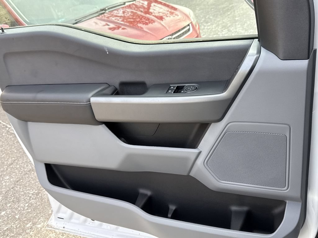 New 2025 Ford F350 XL w/ STX Appearance Package AWD/4WD image 18