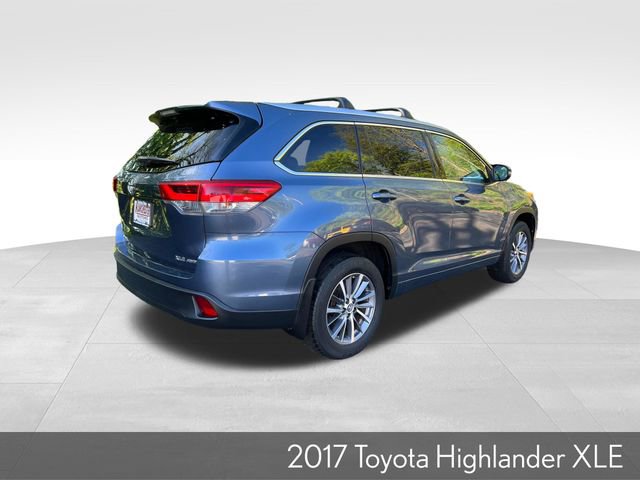 Used 2017 Toyota Highlander XLE AWD/4WD image 8