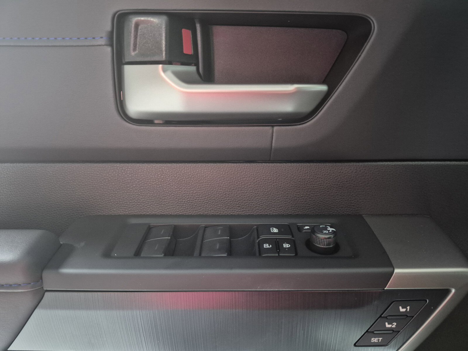 New 2026 Toyota Tundra Platinum AWD/4WD image 16