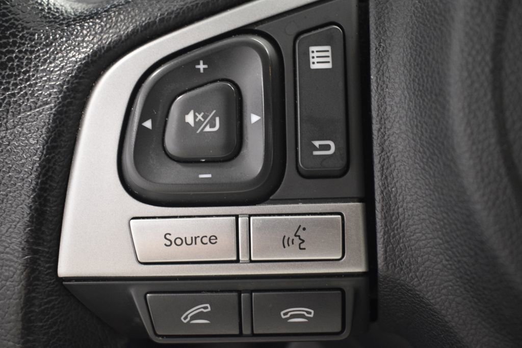 Used 2017 Subaru Crosstrek 2.0i Limited image 44