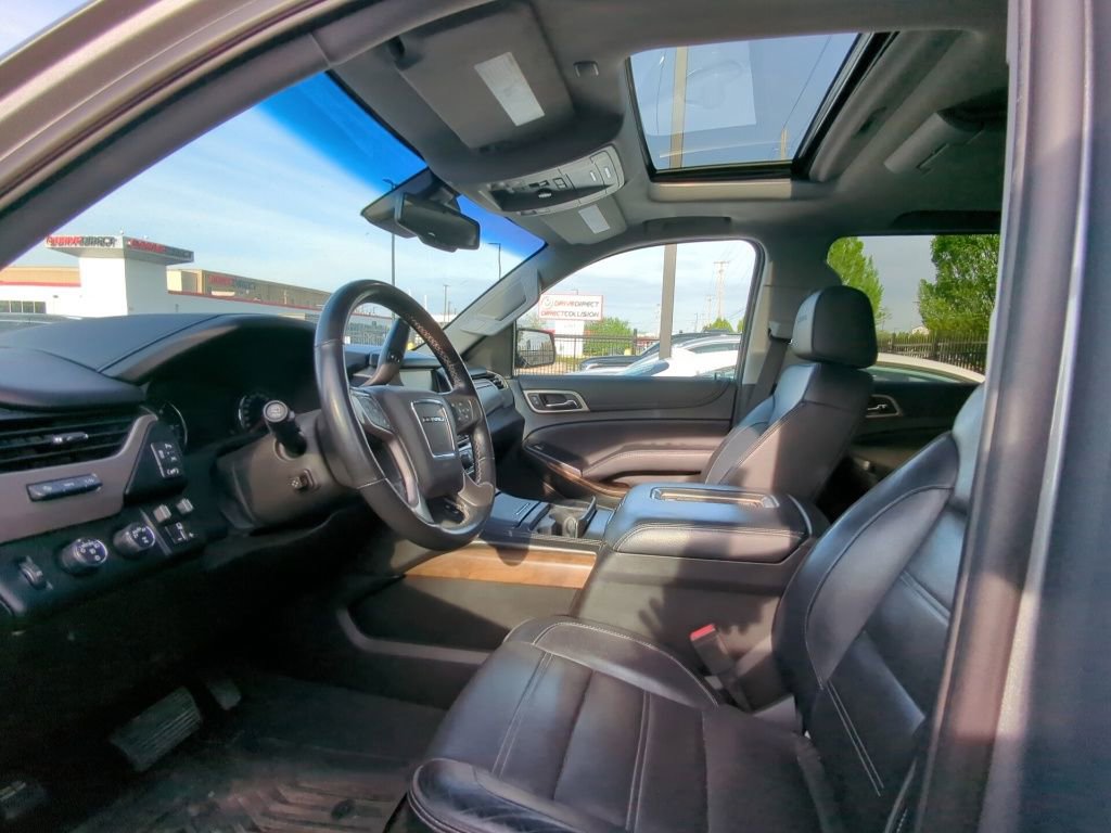 Used 2019 GMC Yukon XL Denali w/ Open Road Package image 6