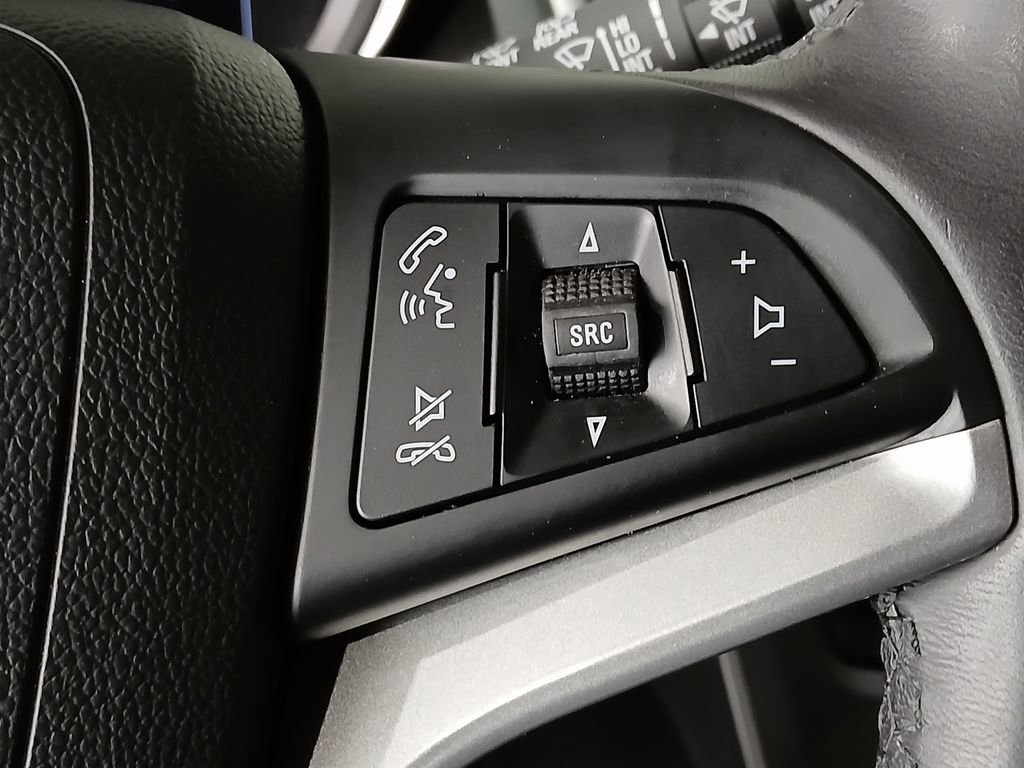 Used 2019 Chevrolet Trax LT w/ LT Convenience Package AWD/4WD image 29