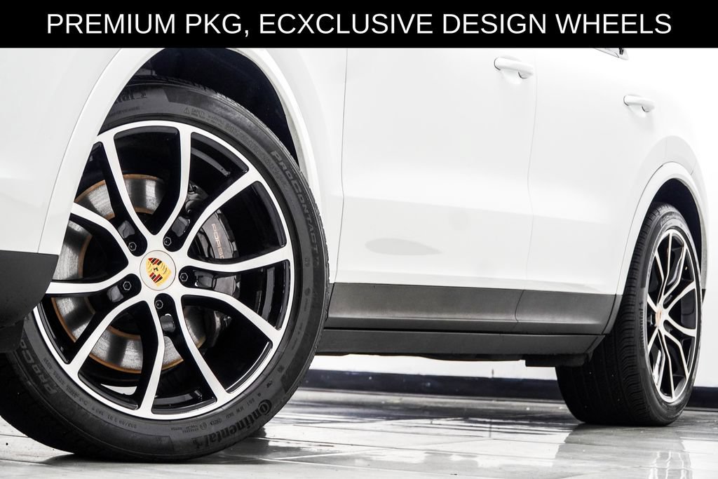 Used 2023 Porsche Cayenne Coupe AWD/4WD image 3