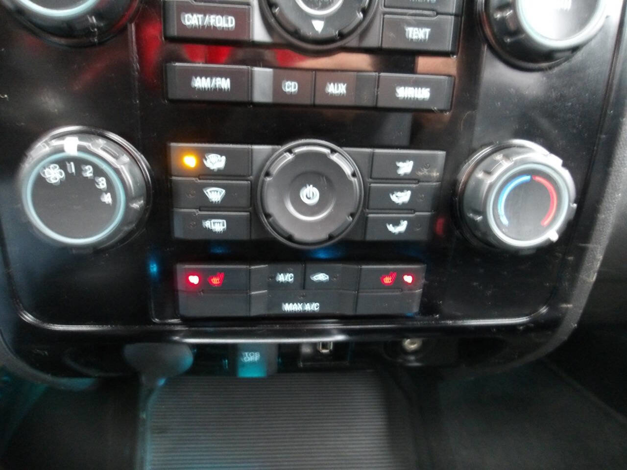 Used 2011 Ford Escape Limited image 13