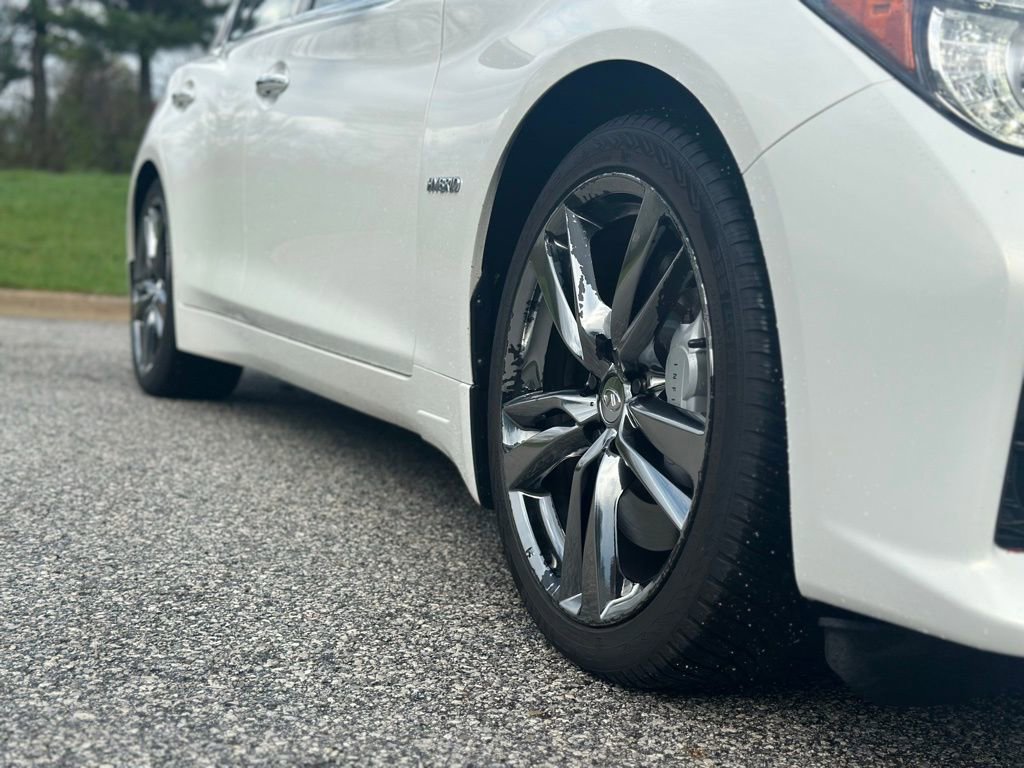 Used 2015 INFINITI Q50 Sport w/ Deluxe Technology Package image 9