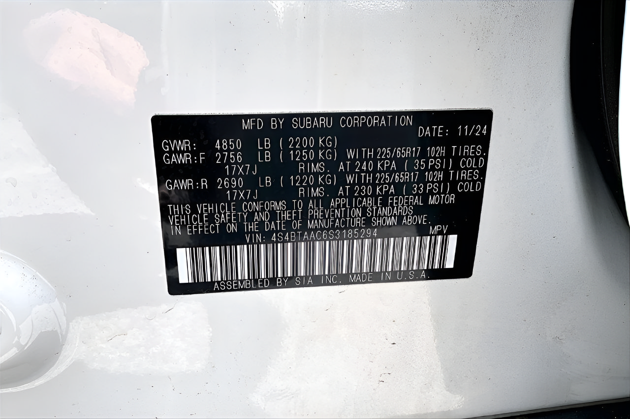 Used 2025 Subaru Outback AWD/4WD image 16