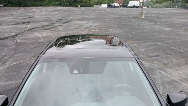 Used 2017 Honda Accord Touring image 16
