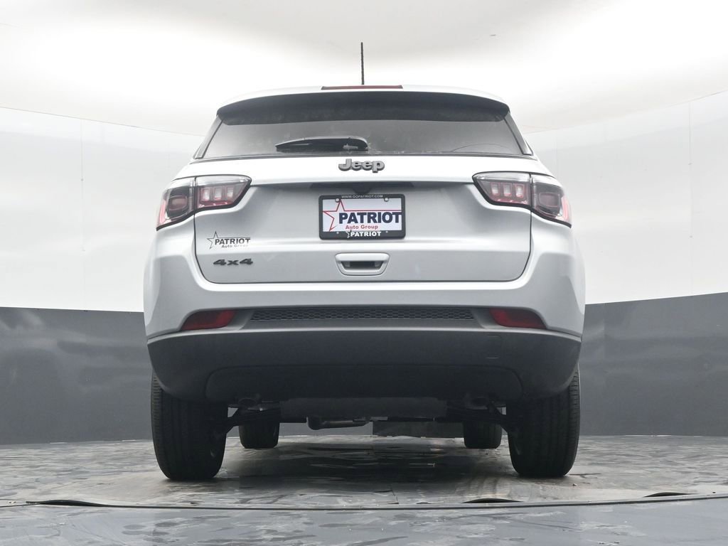 New 2026 Jeep Compass Latitude AWD/4WD image 37