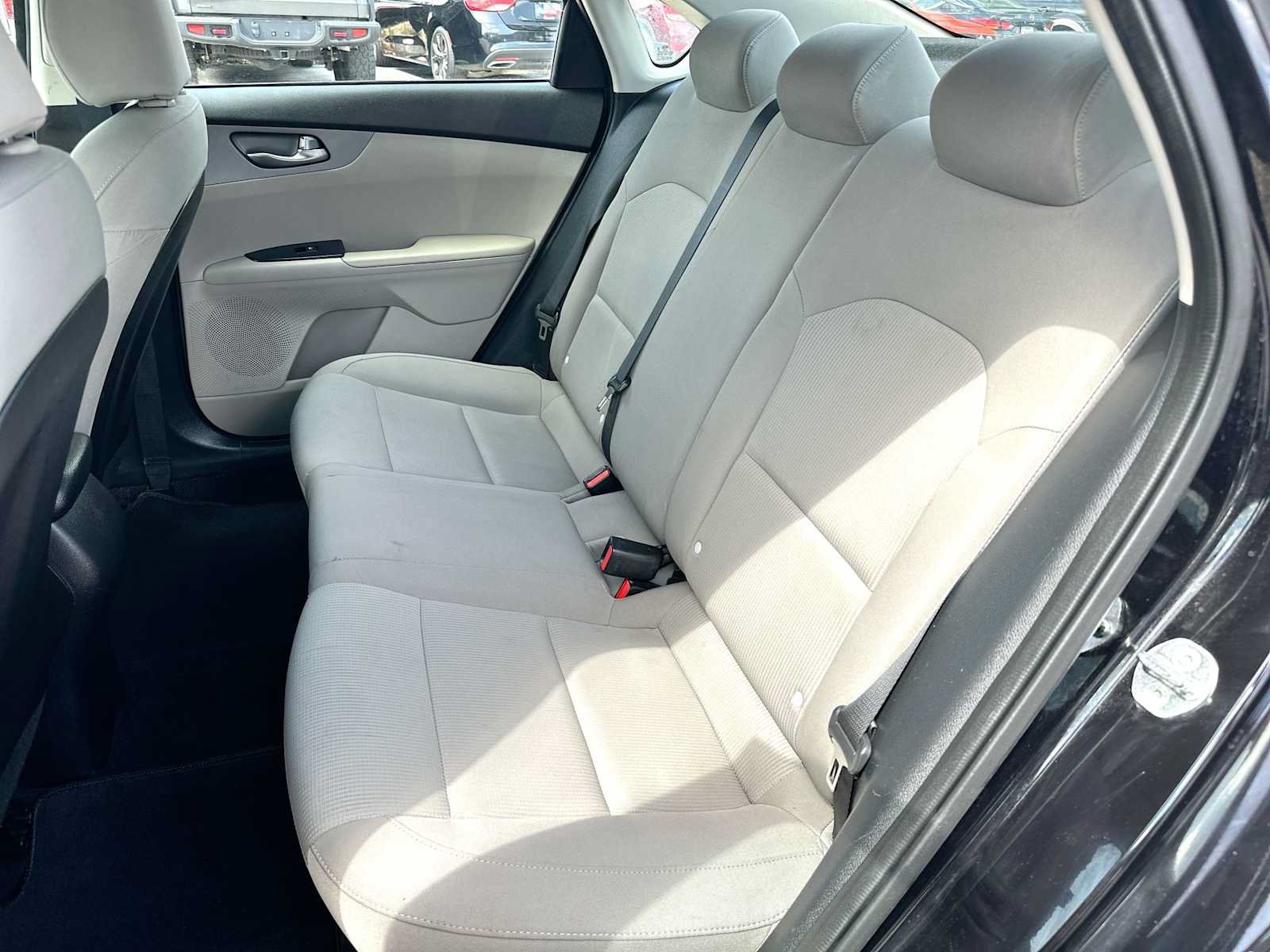 Used 2021 Kia Forte LXS FWD image 23