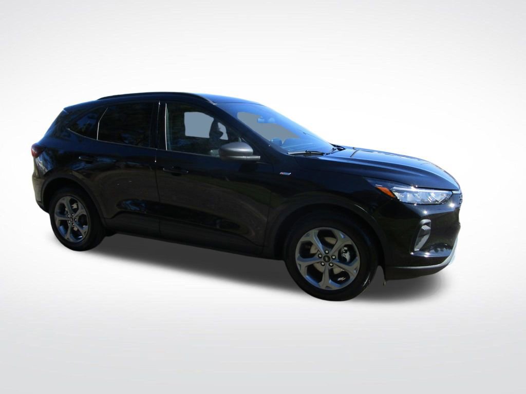 Used 2025 Ford Escape ST-Line image 5
