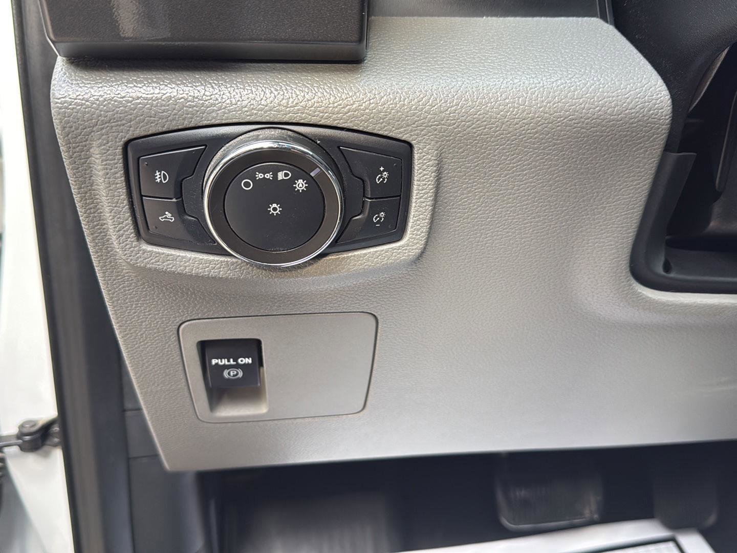 Used 2020 Ford F150 XLT w/ Trailer Tow Package image 21