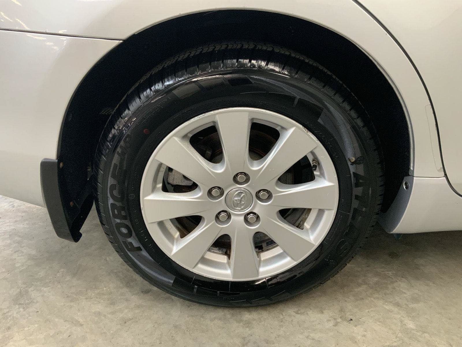 Used 2007 Toyota Camry XLE FWD image 43