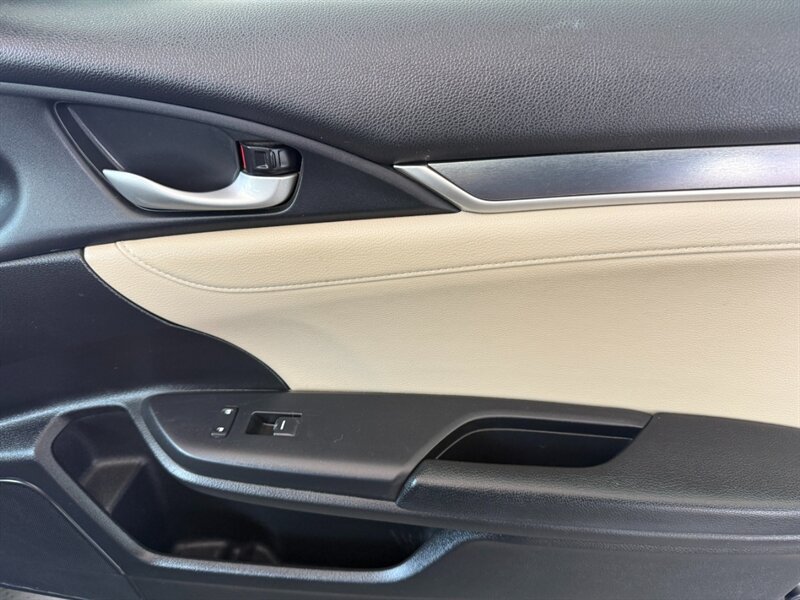 Used 2017 Honda Civic EX-L image 25