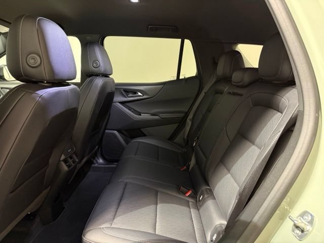 Used 2025 Chevrolet Equinox LT w/ Convenience Package II FWD image 24