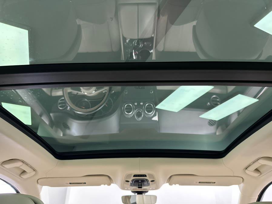 Used 2018 Bentley Bentayga image 46