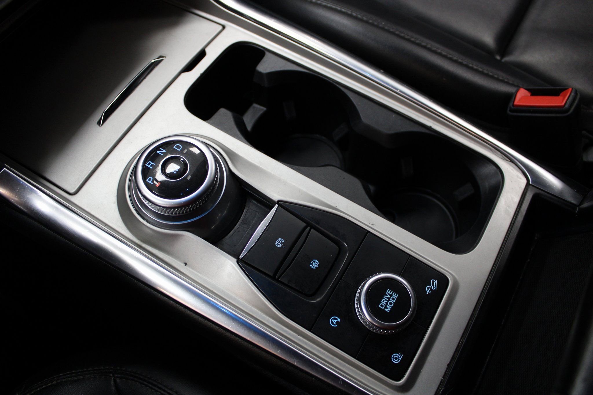 Used 2021 Ford Explorer XLT w/ Equipment Group 202A image 38